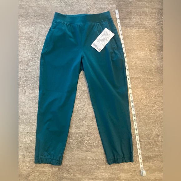 Lululemon Adapted State High-Rise Cropped Jogger, Storm Teal, NWT - Picture 4 of 5